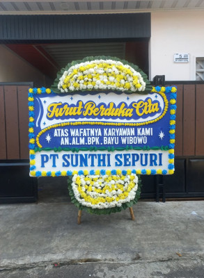 Papan Bunga Duka di Pulau Laut Tanjung Selayar