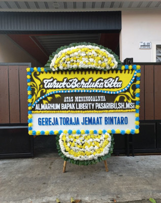 Papan Bunga Duka di Pulau Laut Tanjung Selayar